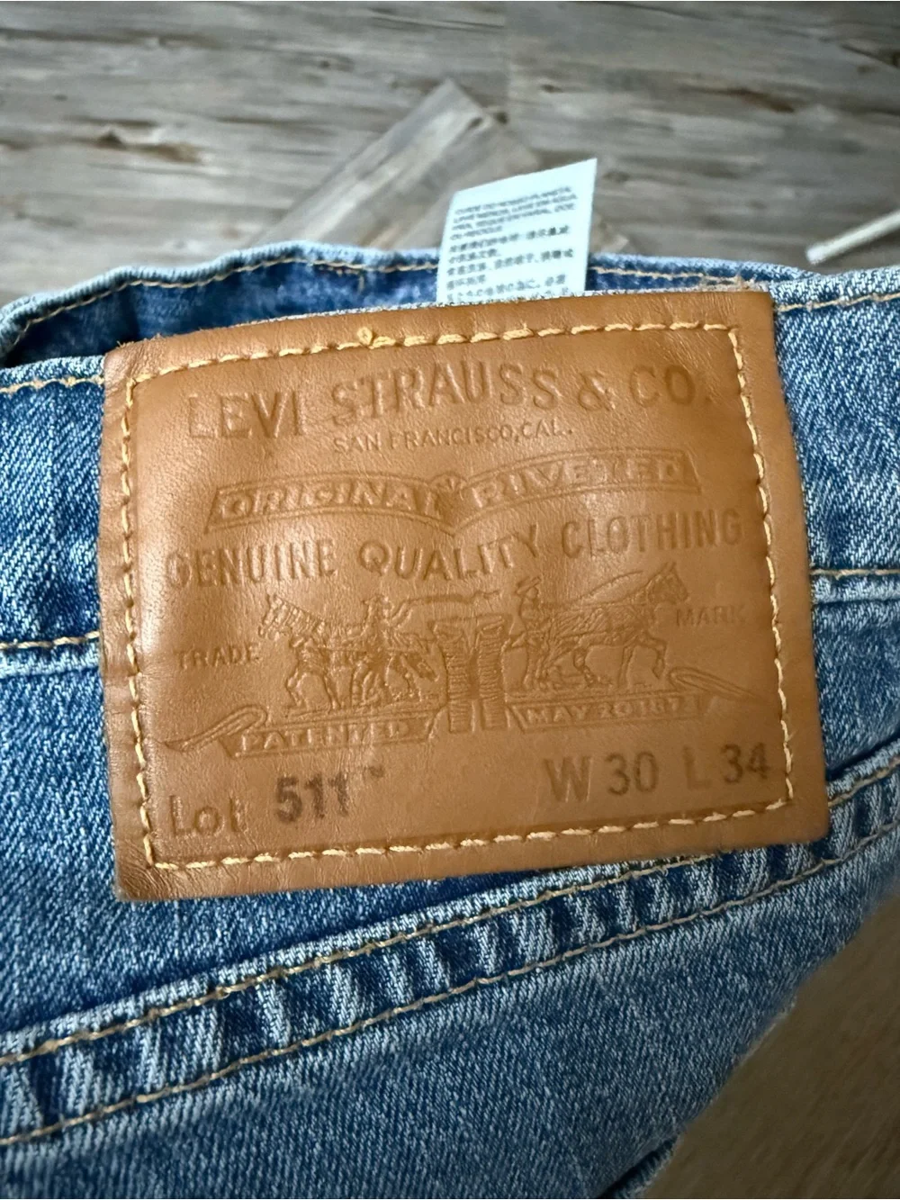 Levi’s Jeans Men’s 30x34 511 Slim Fit Gimmie More Blue Distressed